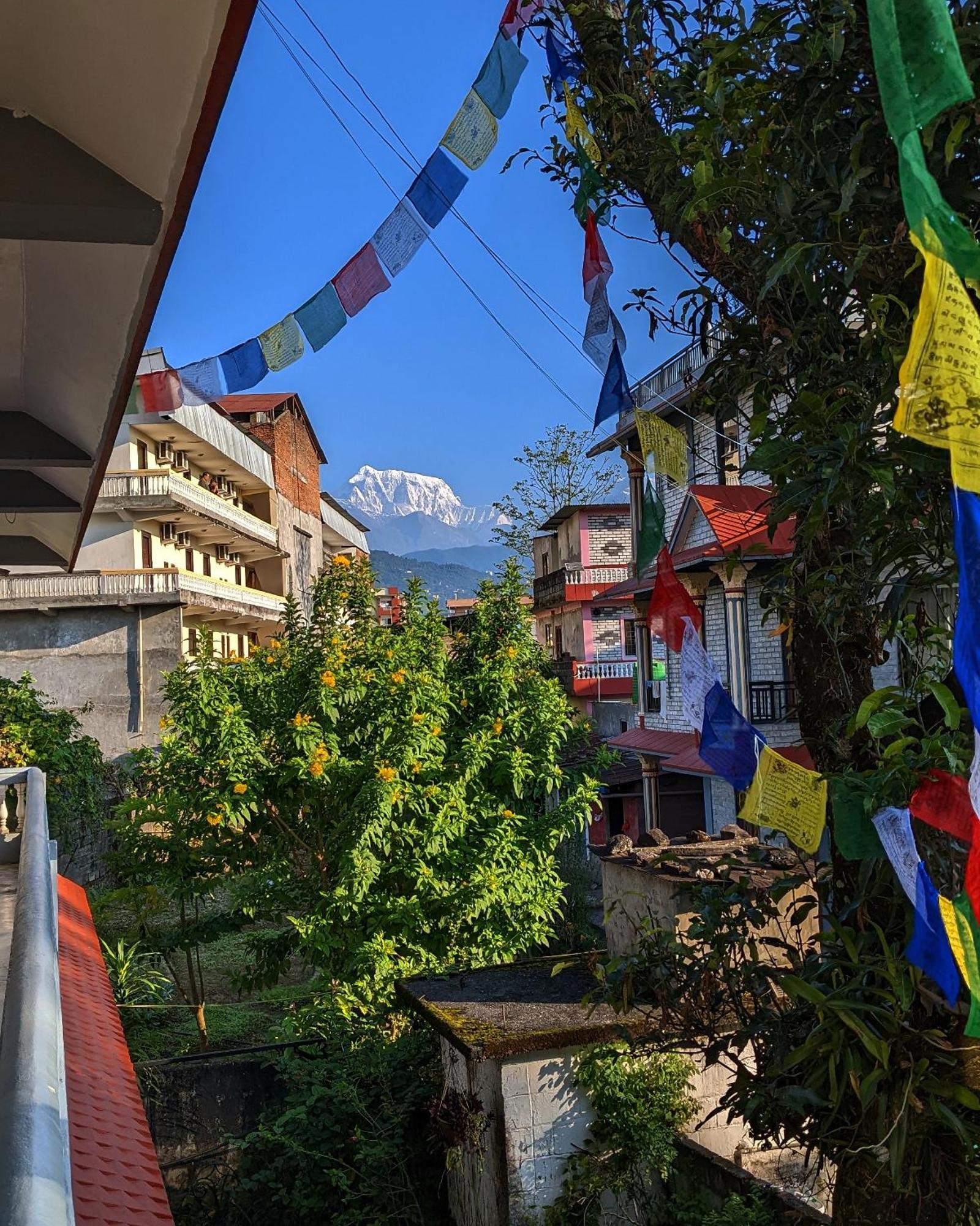 Hotel Mountain View - Lakeside Pokhara Exteriör bild